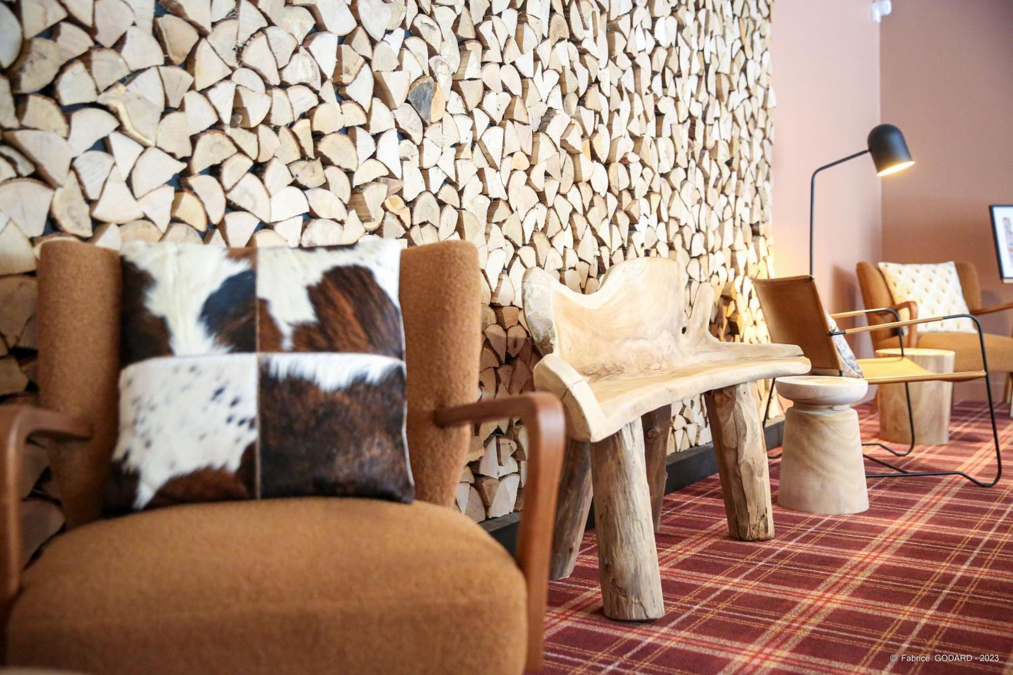 דינייה-לה-בן Hotel Le Refuge Des Sources מראה חיצוני תמונה