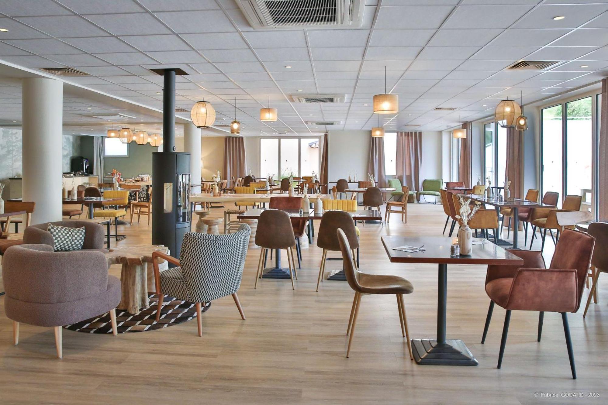 דינייה-לה-בן Hotel Le Refuge Des Sources מראה חיצוני תמונה