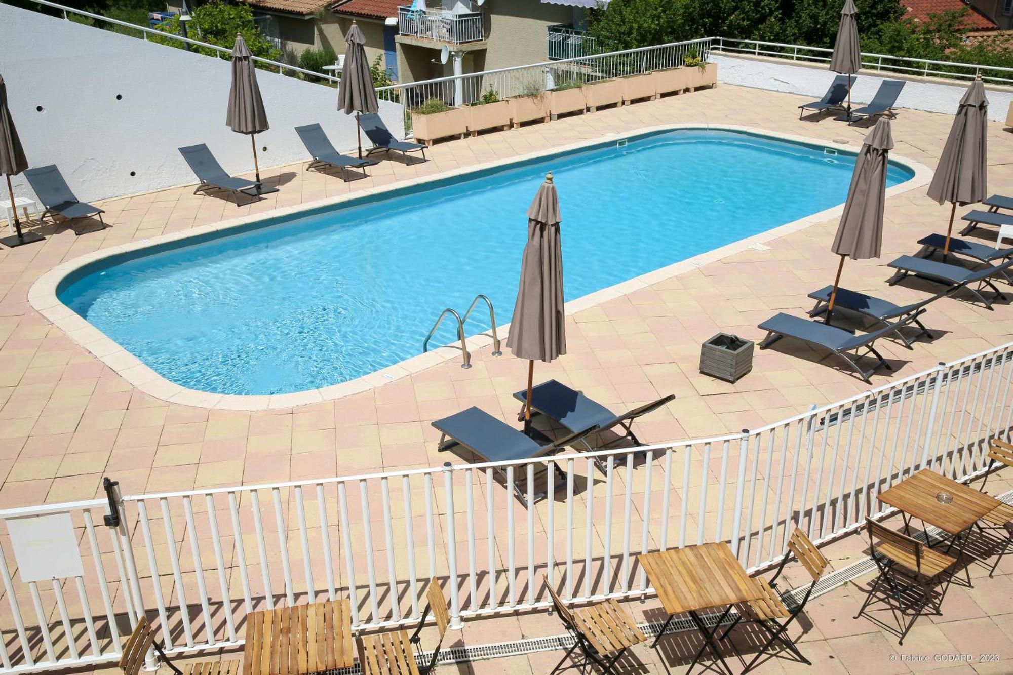 דינייה-לה-בן Hotel Le Refuge Des Sources מראה חיצוני תמונה