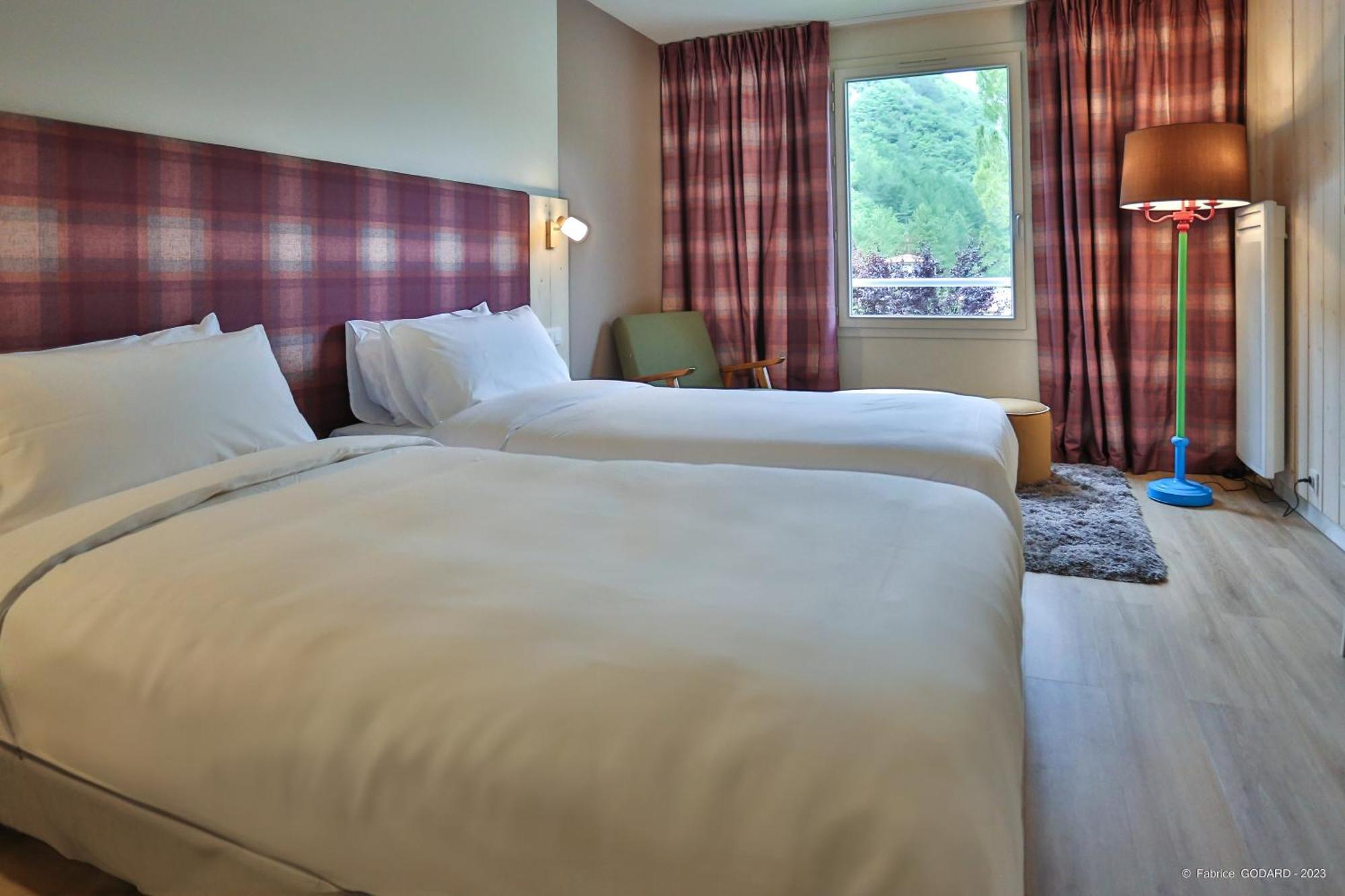דינייה-לה-בן Hotel Le Refuge Des Sources מראה חיצוני תמונה