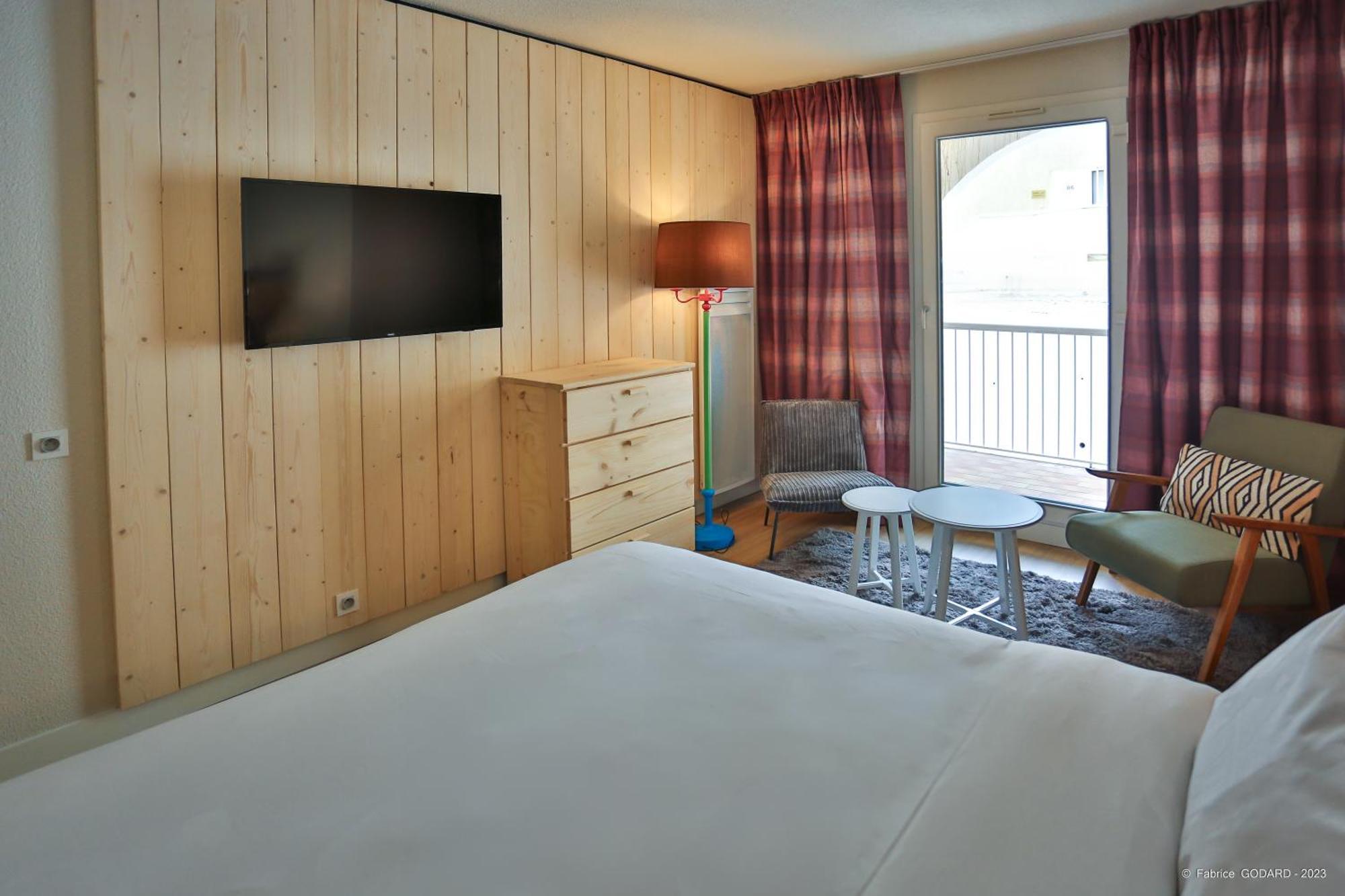 דינייה-לה-בן Hotel Le Refuge Des Sources מראה חיצוני תמונה